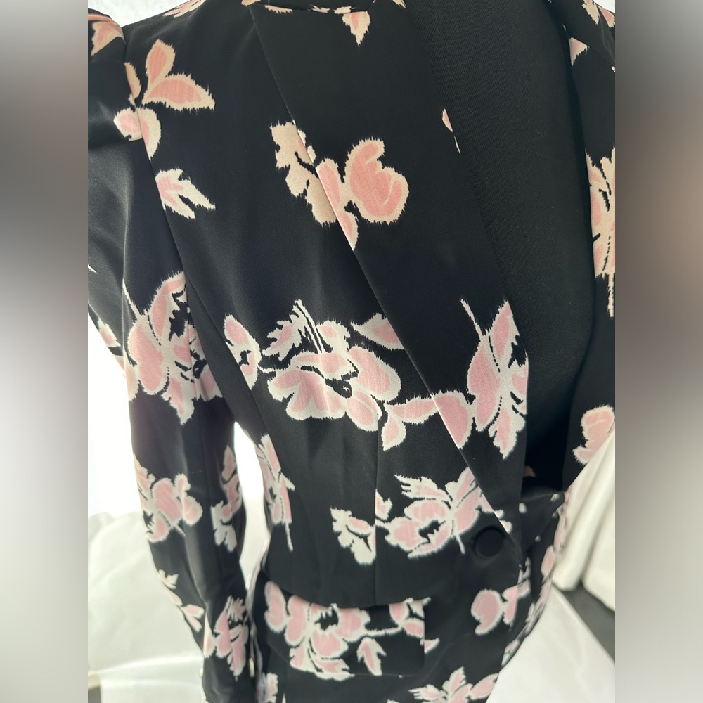 Cinq a Sept blazer, black with flowers